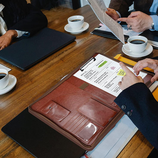 NEWYES NY-A403-BN-EU Konferenzmappe Aus Leder, Mit Reißverschluss, A4, Reisedokumentenmappe, Portfolio-Reisetasche, Persönlicher Agenda-Organizer, 33,5 Cm X 25 Cm X 3,5 Cm